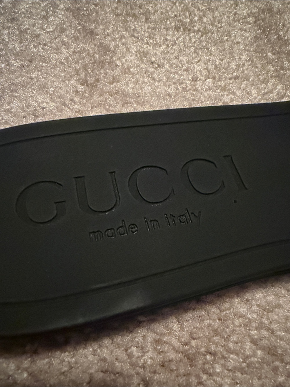 Gucci Black Rubber Interlocking G Slide Sandals - Picture 13 of 16